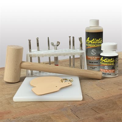 Set of basic tools for to learn how to carve natural vegged tanned leather!